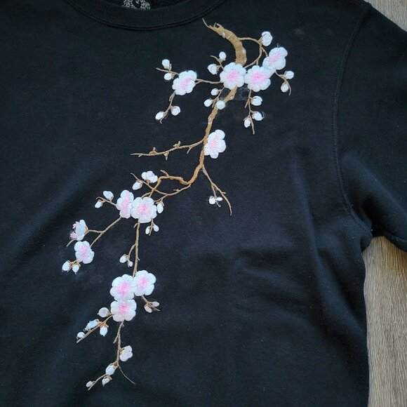 Black Fruit of the Loom Sweater Customized with Orchid Design, size S - Picture 5 of 8